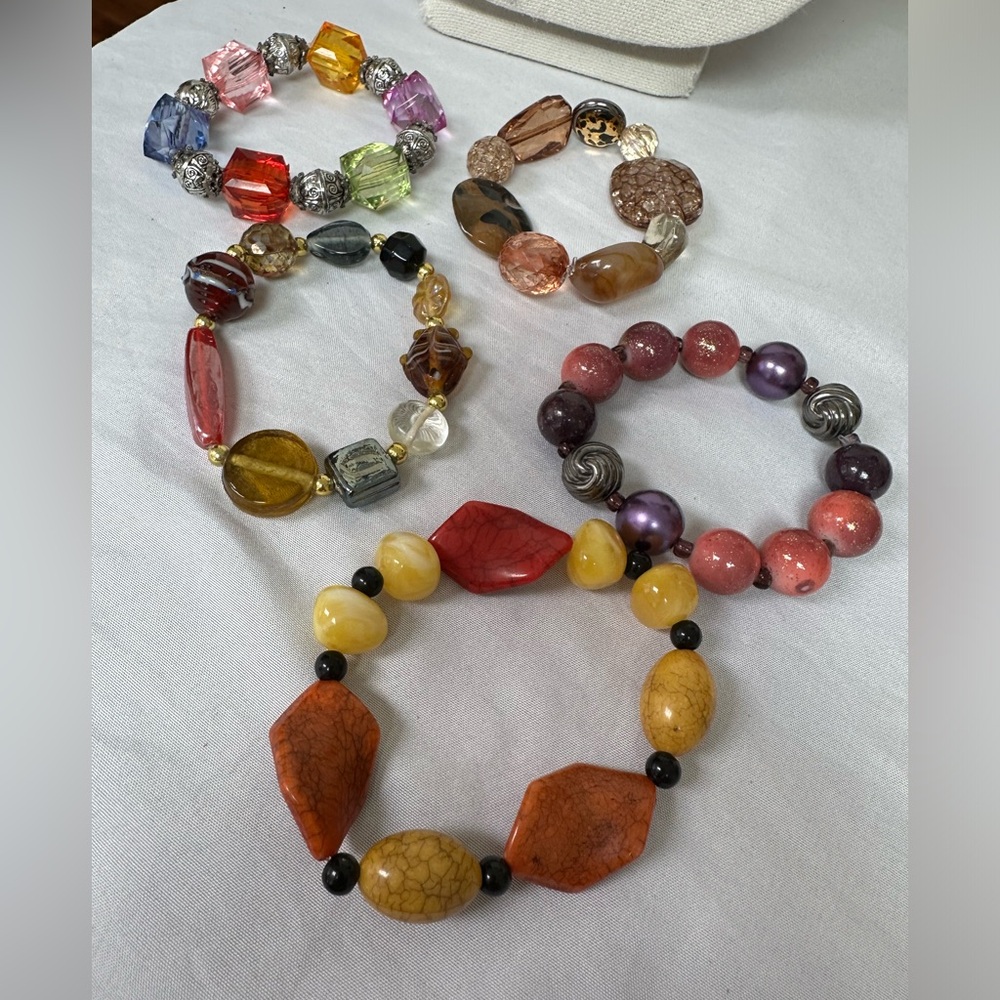 Group of 5 various styles of chunky Chicos vibe stretch bracelets